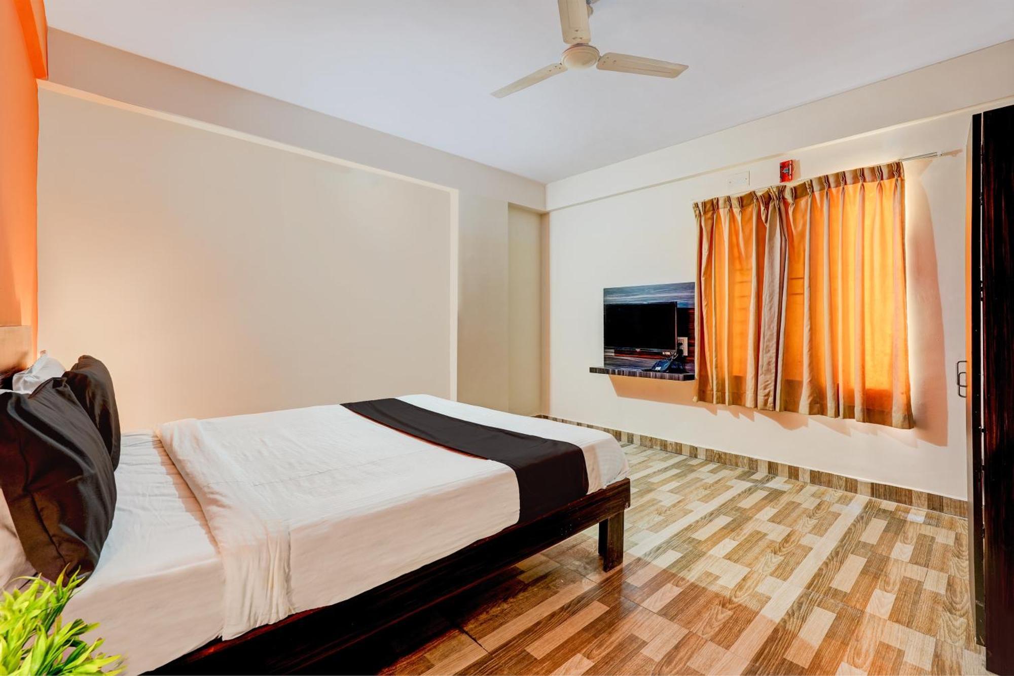 Oyo Pmr Elitestay Hotel Near Ascendas Park Square Mall Bangalore Esterno foto